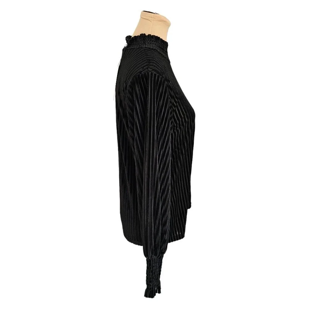 Molly Bracken NWT Black Velvet Long Sleeve Lightweight Sheer Top Sz S / M - Picture 4 of 11